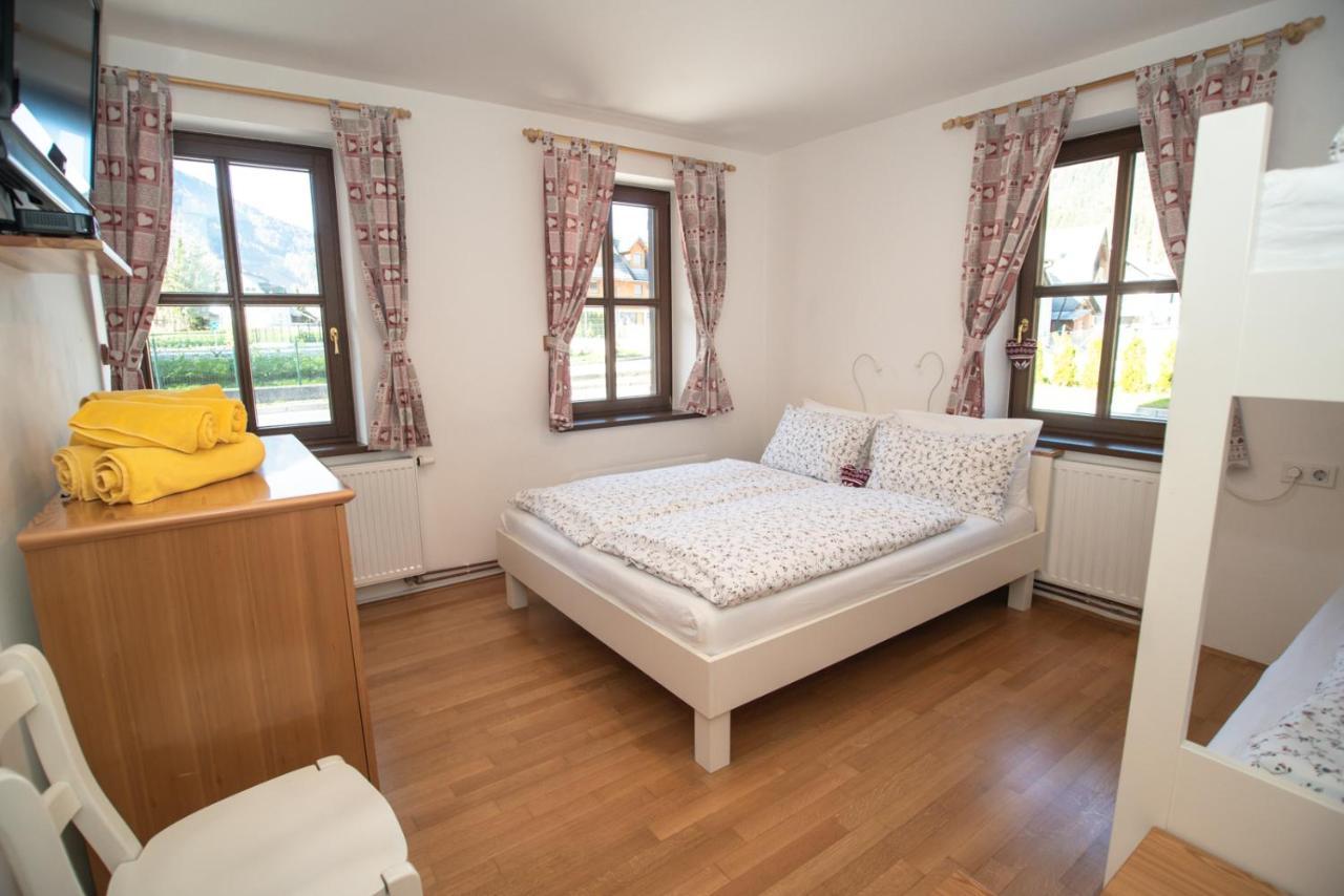 Pritlicni Apartma Hribovc Z Atrijem Краньска Гора Экстерьер фото