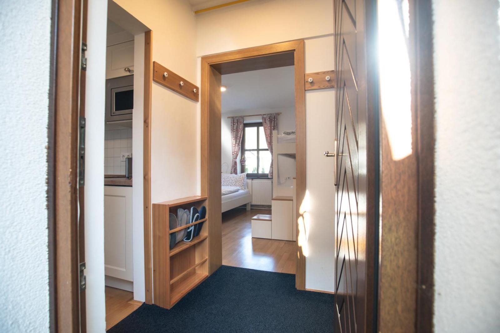Pritlicni Apartma Hribovc Z Atrijem Краньска Гора Экстерьер фото
